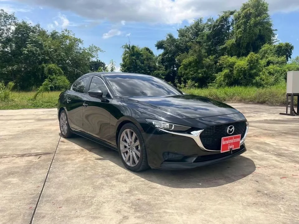 2019 Mazda 3 IV 2