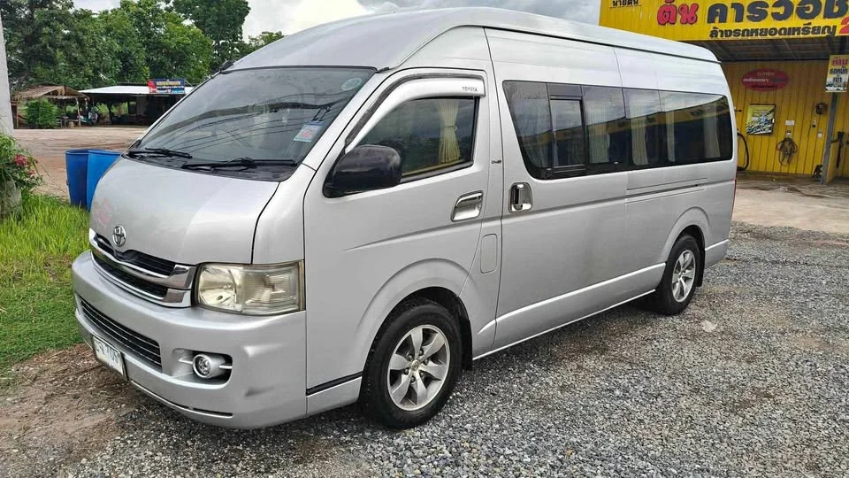 2008 Toyota Commuter V (H200) 2