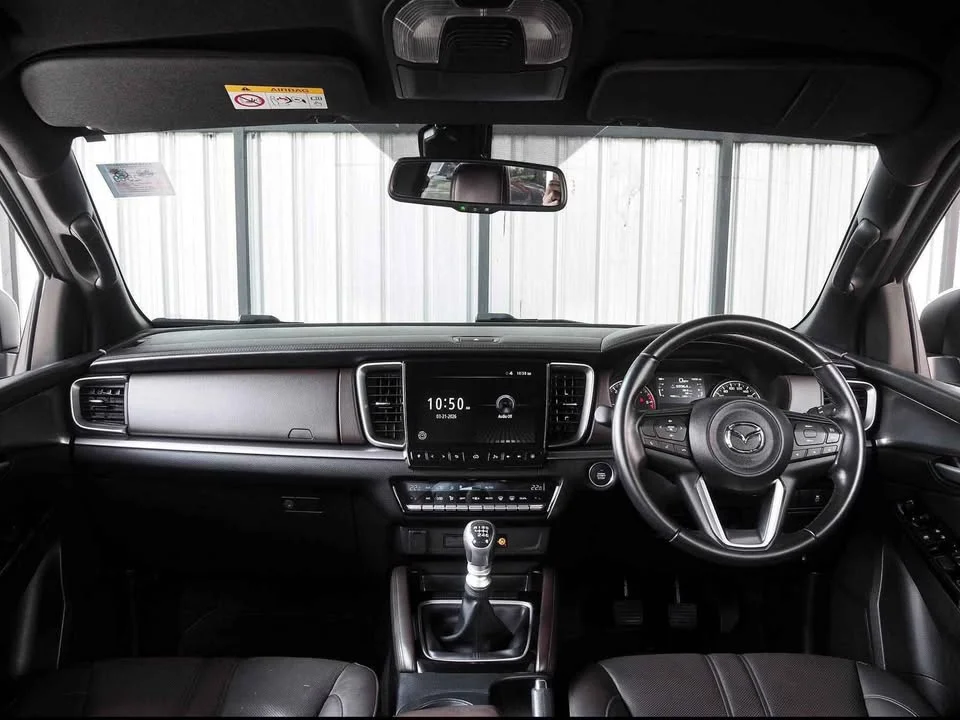 2023 Mazda BT-Series III 2