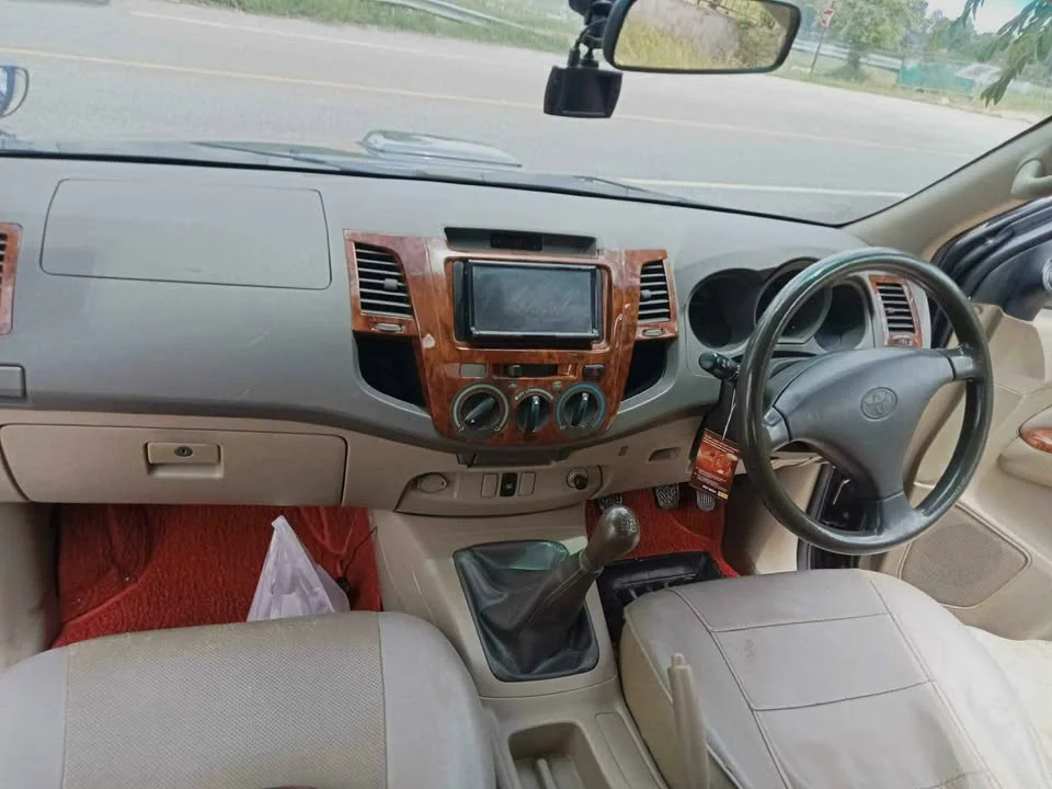 2011 Toyota Hilux VII 3