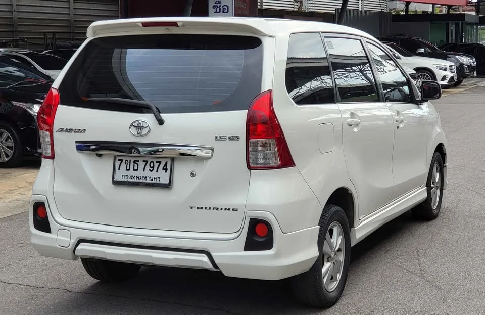2014 Toyota Avanza II 2
