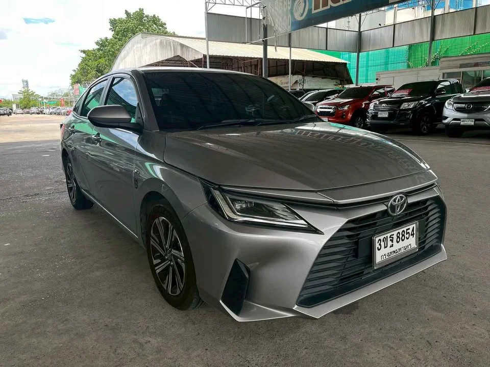 2022 Toyota Yaris ATIV IV 2