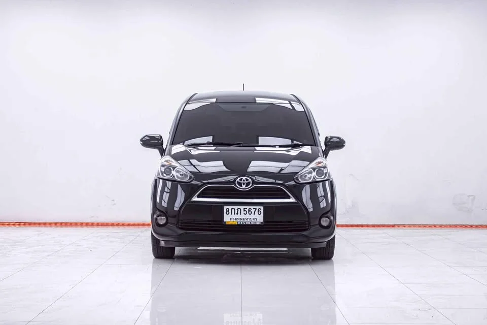 2019 Toyota Sienta II 2