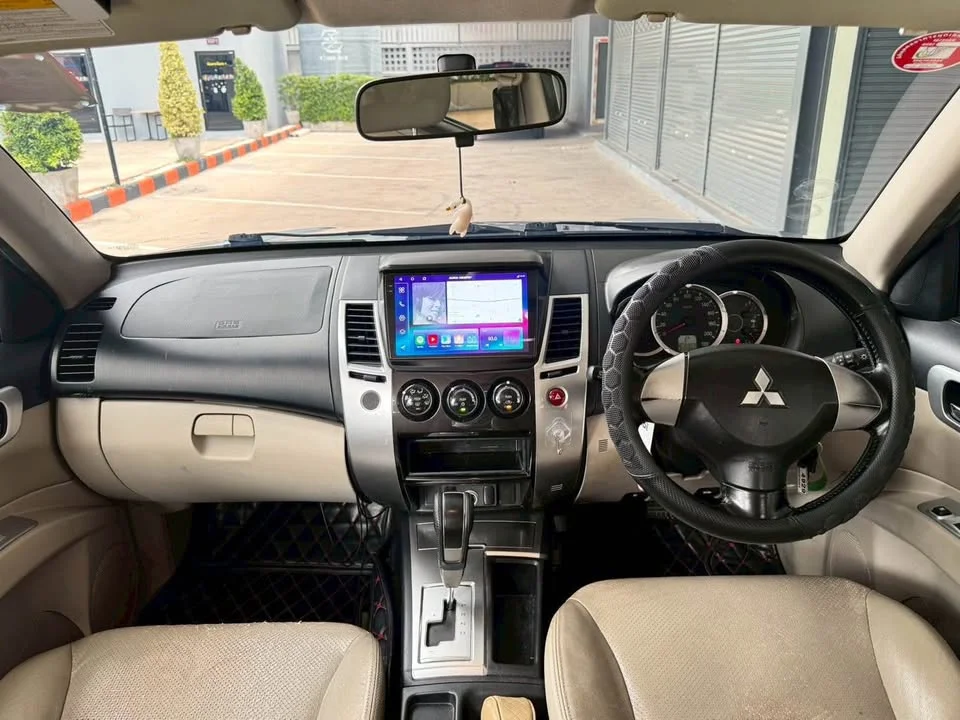2009 Mitsubishi Pajero Sport II 2