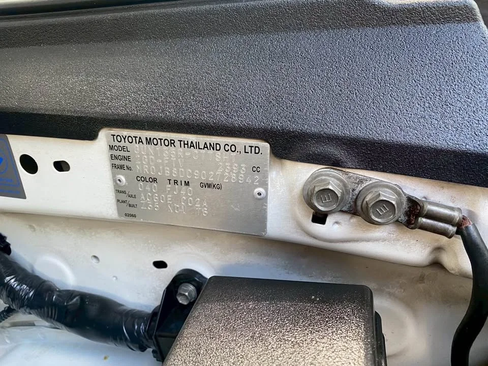 2017 Toyota Hilux VIII 3