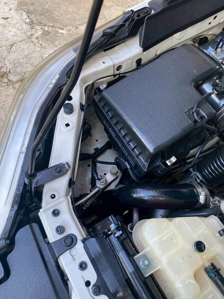 2017 Toyota Hilux VIII 2