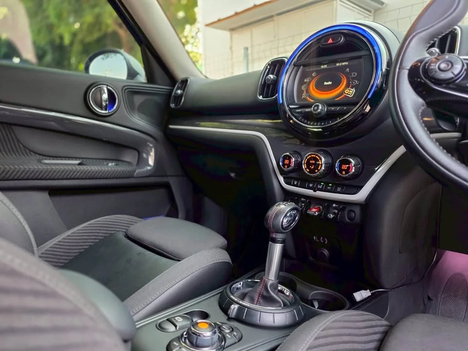 2018 Mini Hatch  III 3
