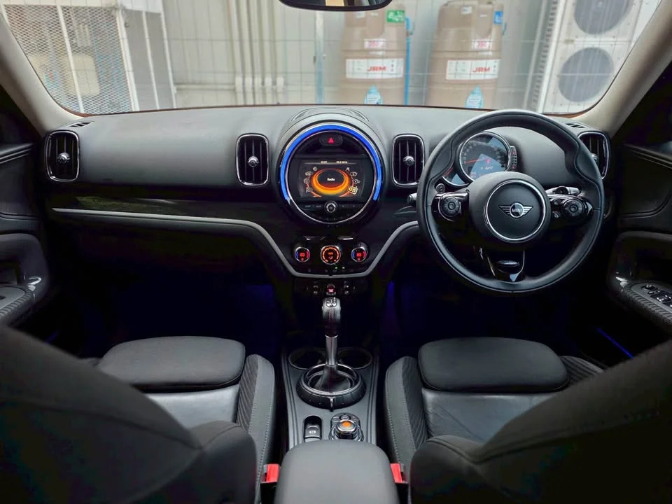 2018 Mini Hatch  III 2
