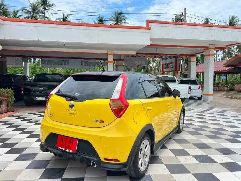 2016 MG 3 II 3