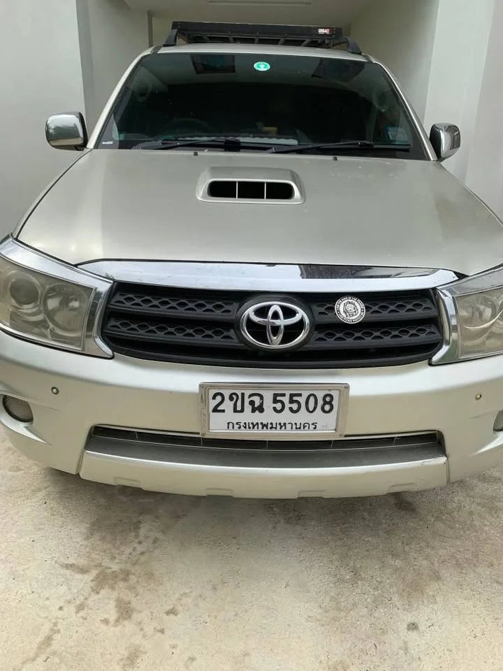 2005 Toyota Fortuner I 2