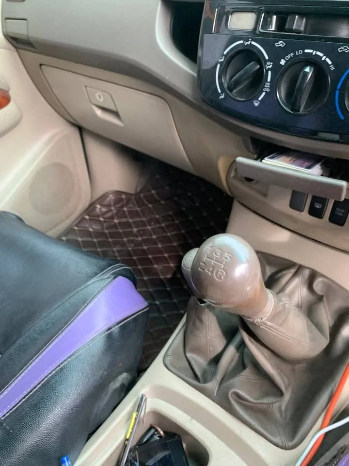 2005 Toyota Fortuner I 3