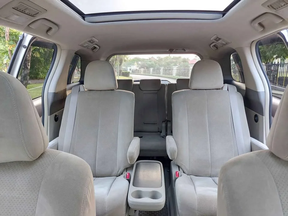 2008 Toyota Estima III 3