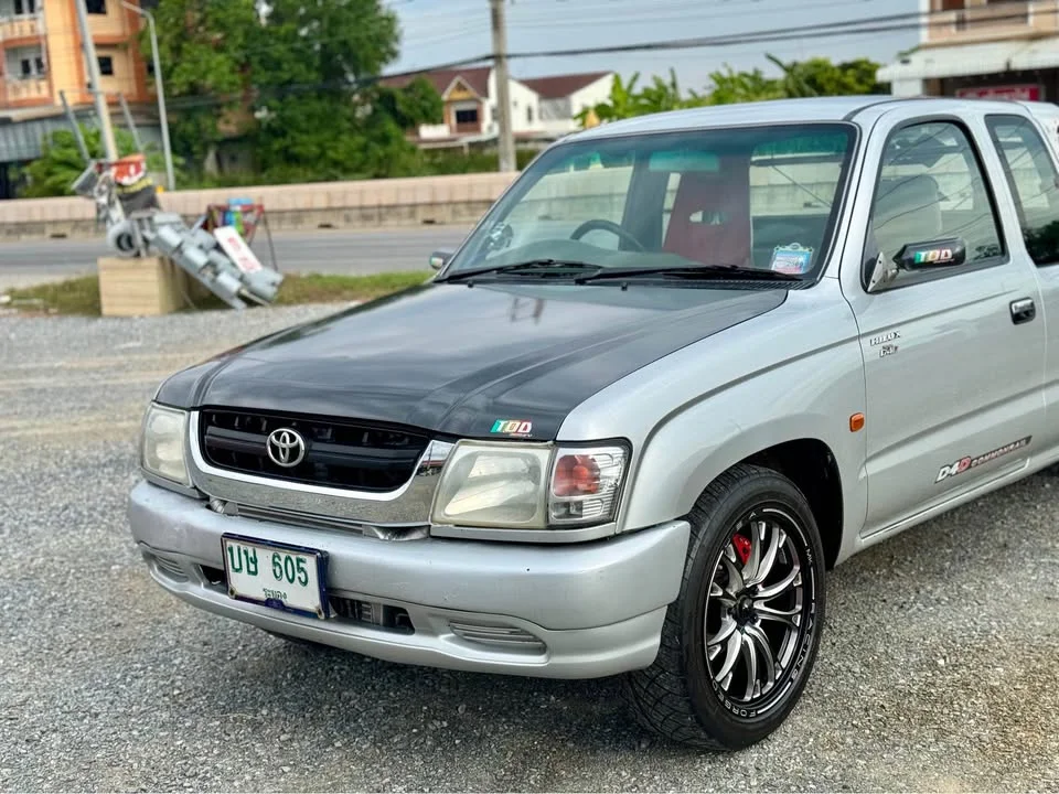 2003 Toyota Hilux Tiger VI 3
