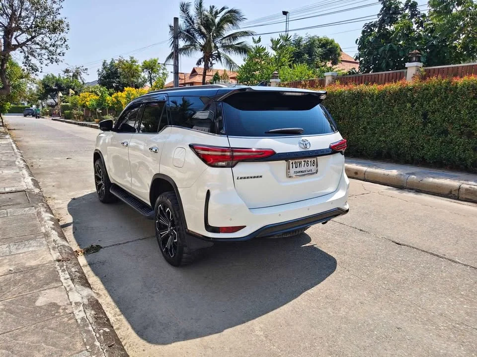2021 Toyota Fortuner II 3