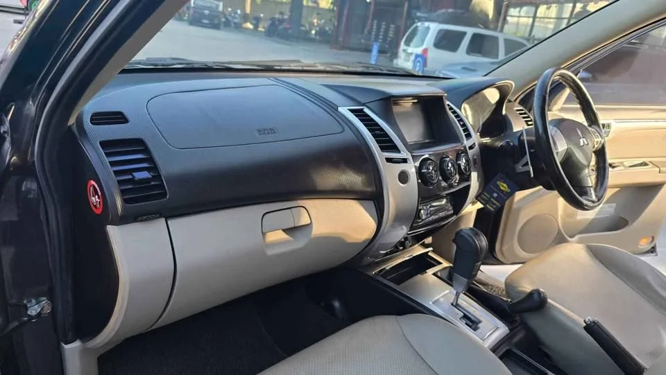2011 Mitsubishi Pajero Sport II 3