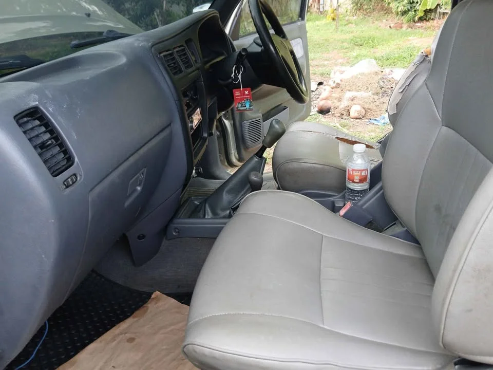 2002 Toyota Hilux Tiger VI 2