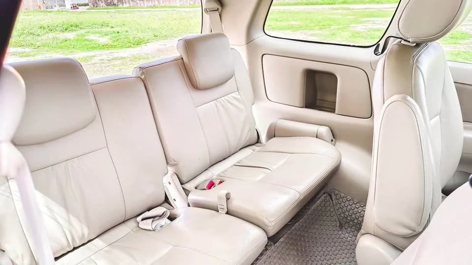 2012 Toyota Innova I 3