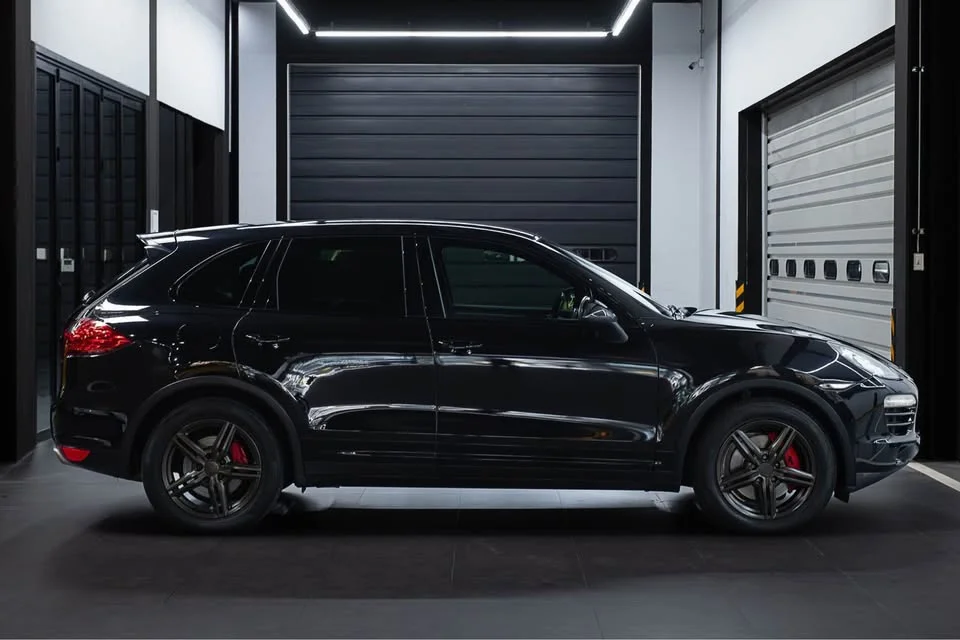2011 Porsche Cayenne II 3
