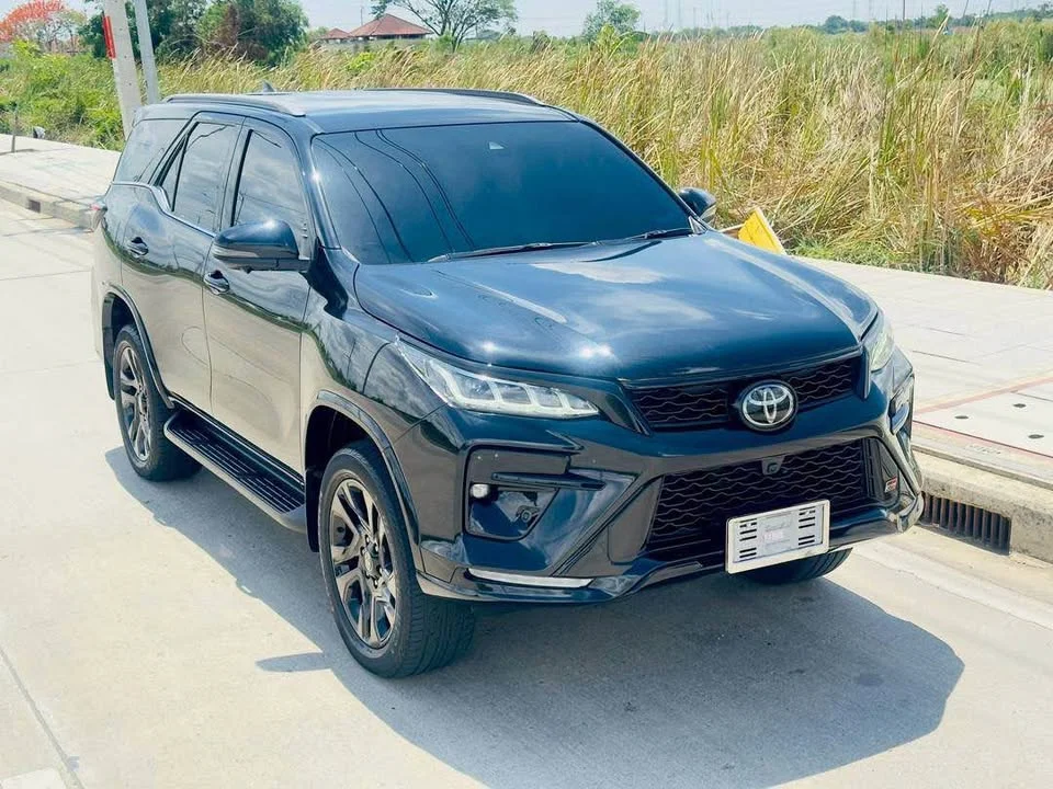 2021 Toyota Fortuner II 2