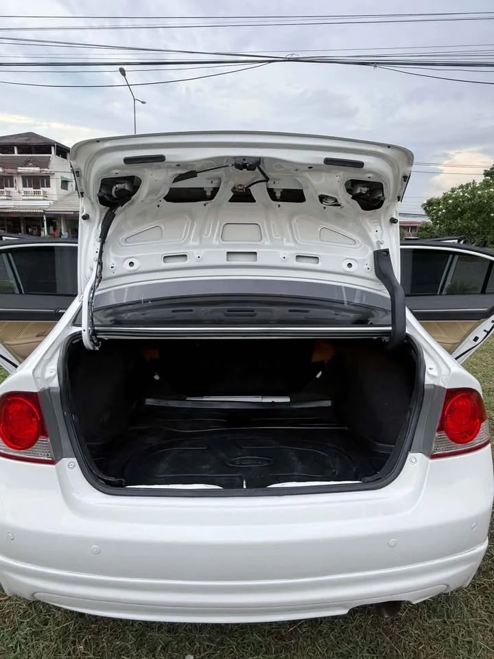2006 Honda Civic VIII 3