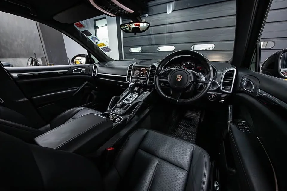 2011 Porsche Cayenne II 2