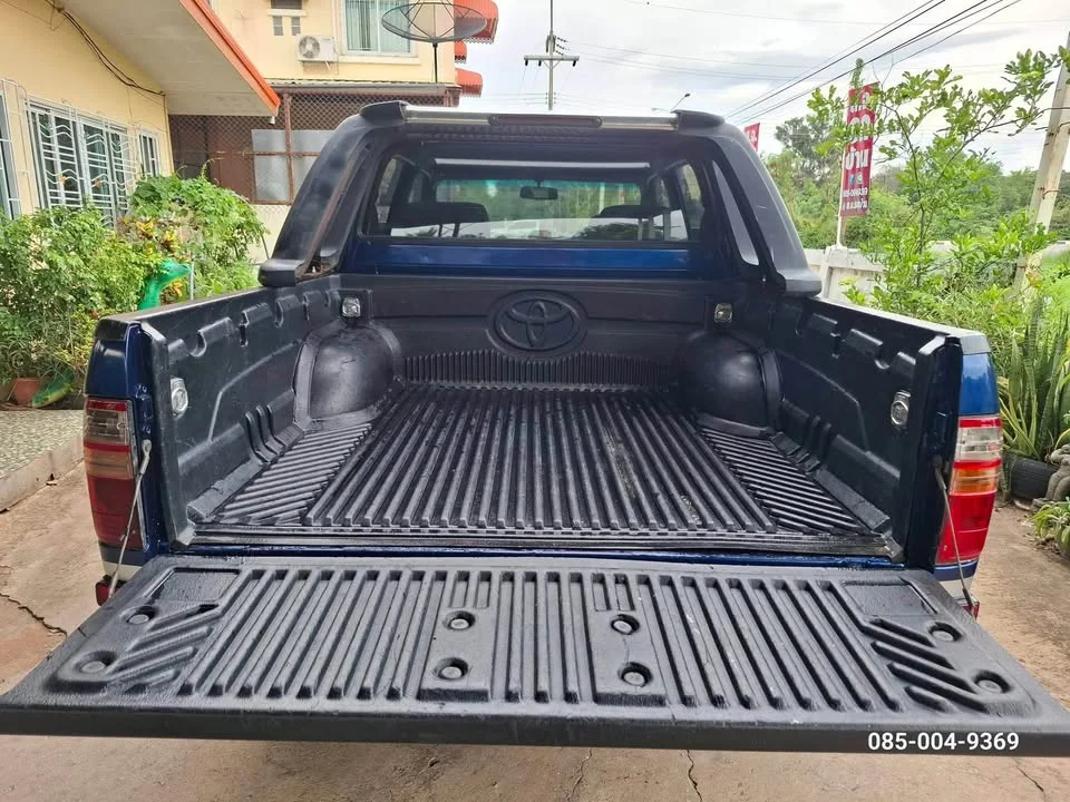 2002 Toyota Hilux Tiger VI 3
