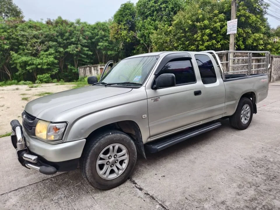 2003 Toyota Hilux Tiger VI 2