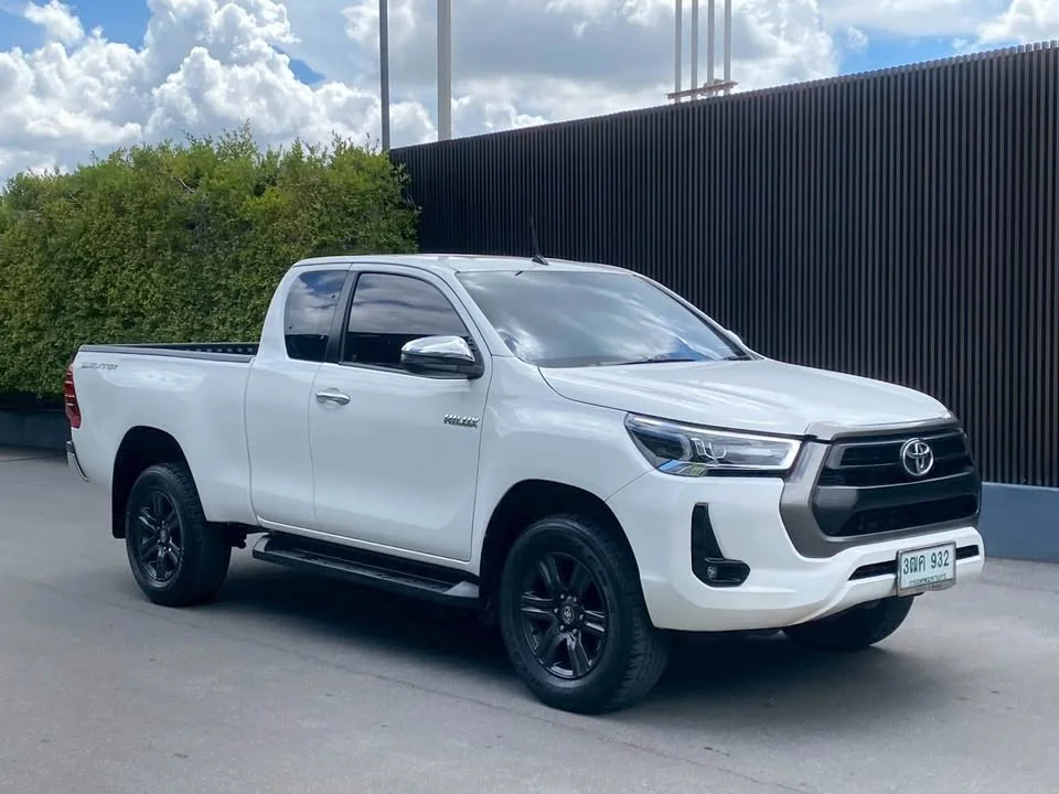 2020 Toyota Hilux VIII 3
