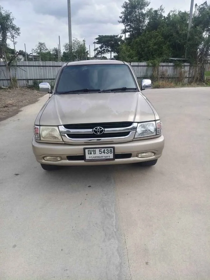 2004 Toyota Hilux Tiger VI 2