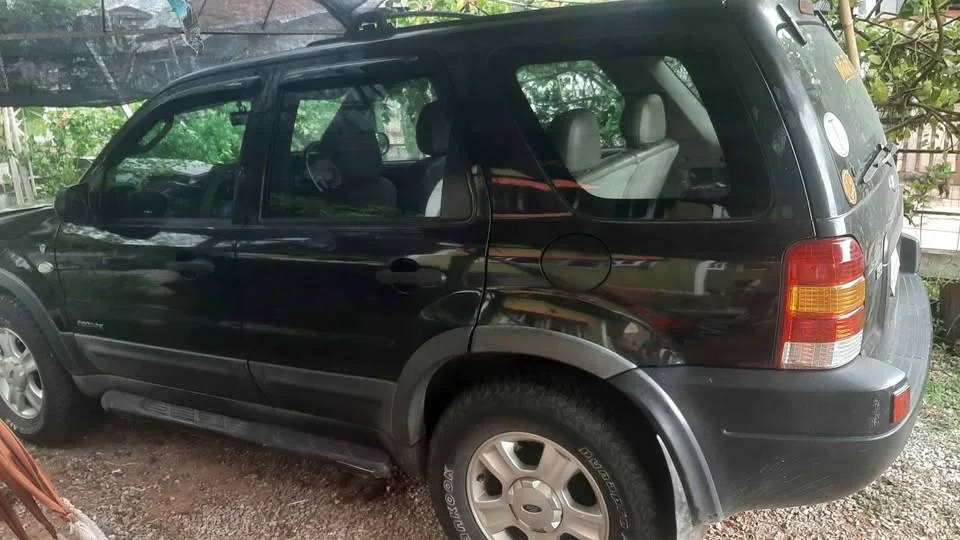 2004 Ford Escape I 2
