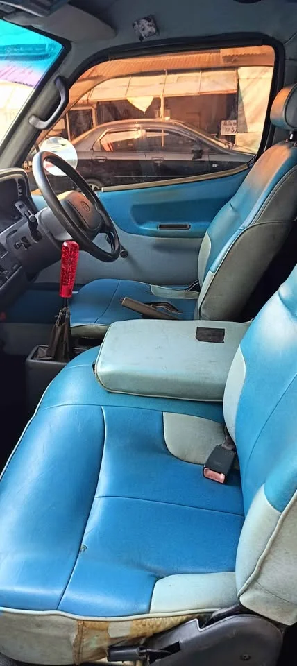 2003 Toyota Commuter IV (H100) 2