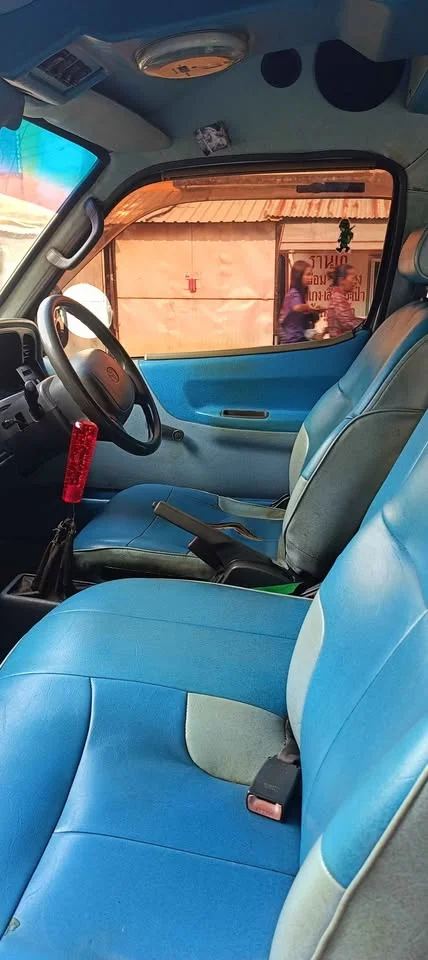 2003 Toyota Commuter IV (H100) 3