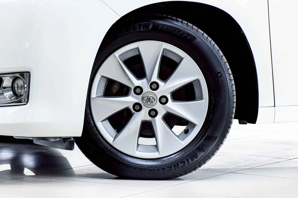 2012 Toyota Alphard, Vellfire II (AH20) 3