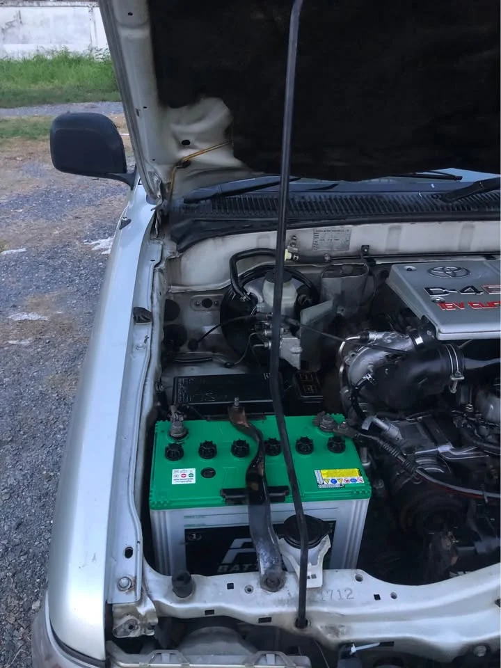 2004 Toyota Hilux Tiger VI 3