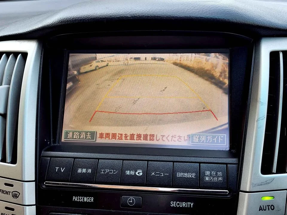 2005 Toyota Harrier II 2