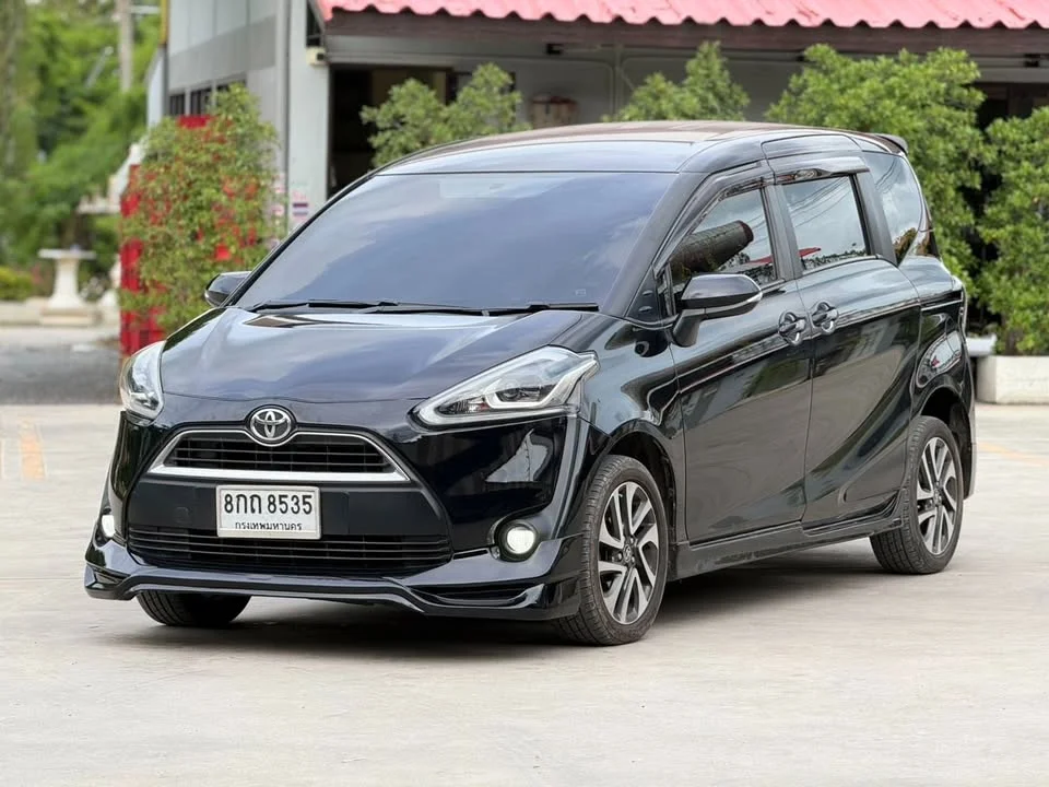 2019 Toyota Sienta II 2