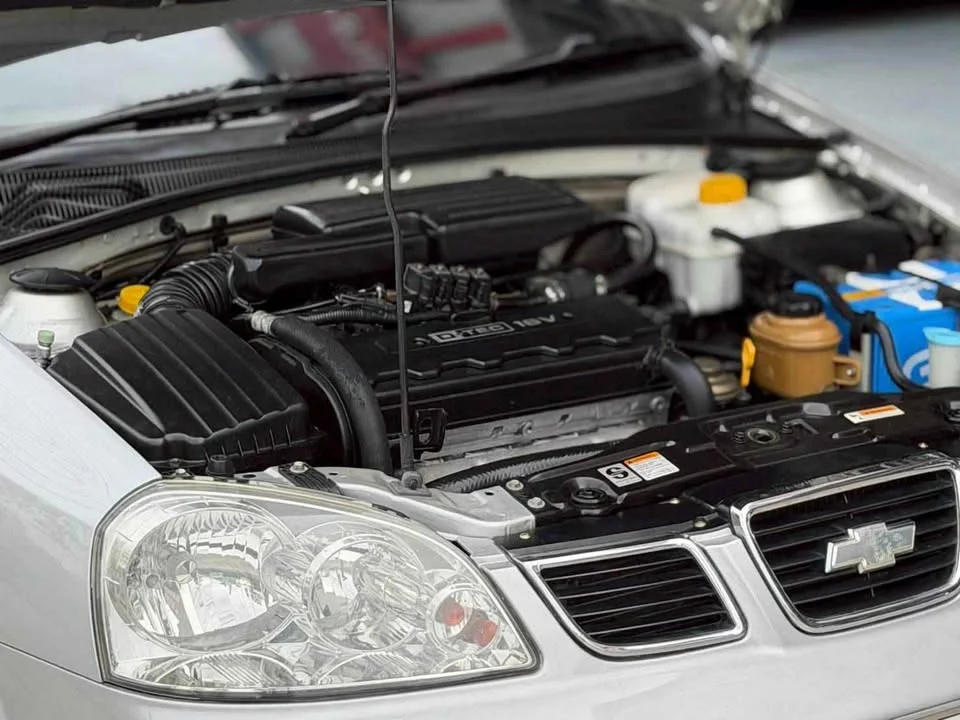 2005 Chevrolet Optra 3