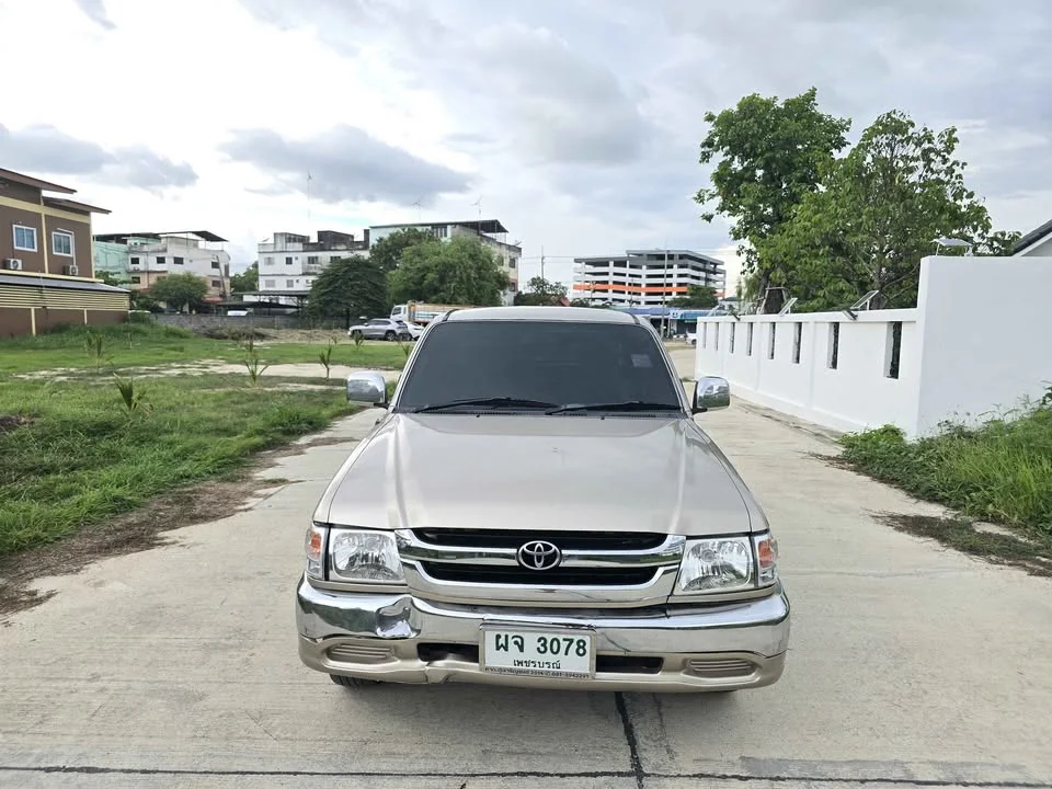 2002 Toyota Hilux Tiger VI 2
