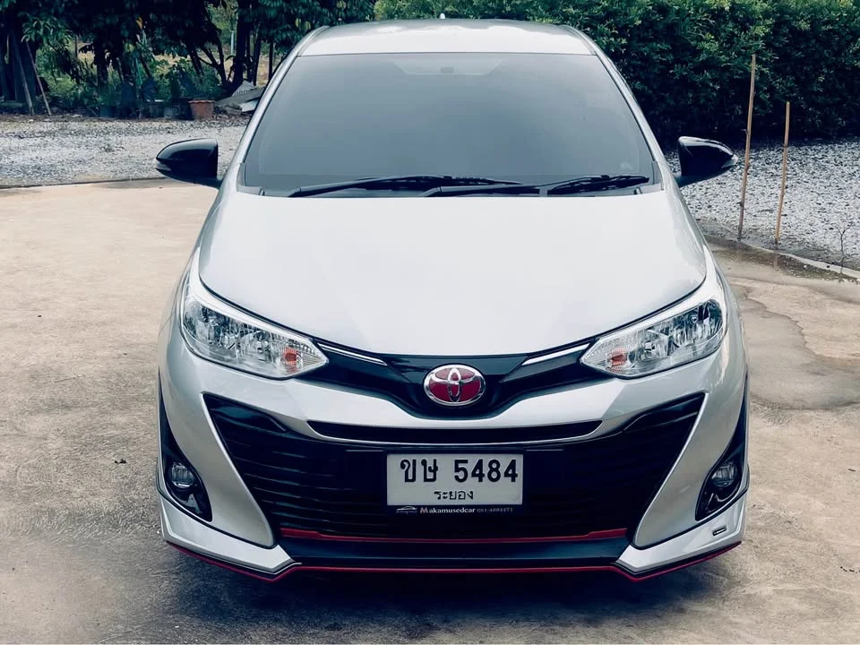 2020 Toyota Yaris ATIV III 2