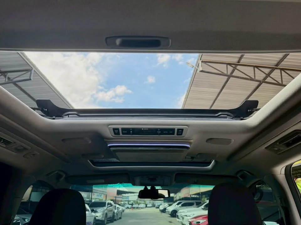 2013 Toyota Alphard, Vellfire II (AH20) 3