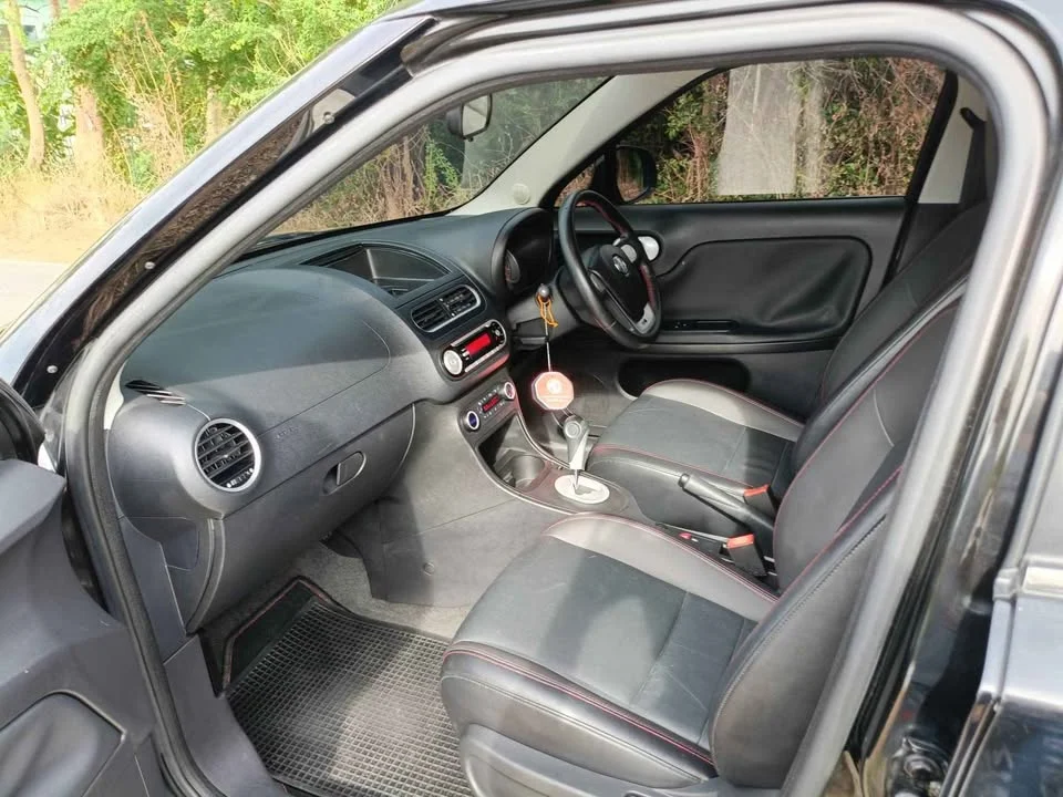 2016 MG 3 II 3