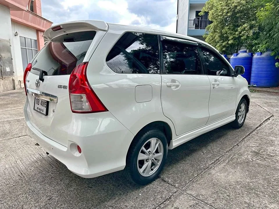 2012 Toyota Avanza II 3