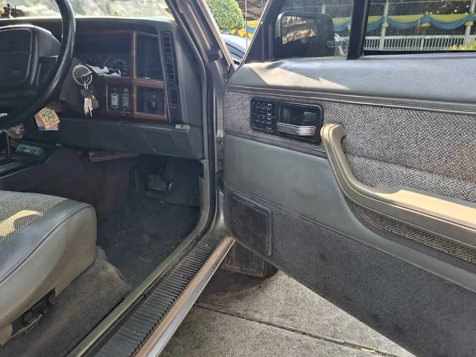 1996 Jeep Cherokee XJ 2