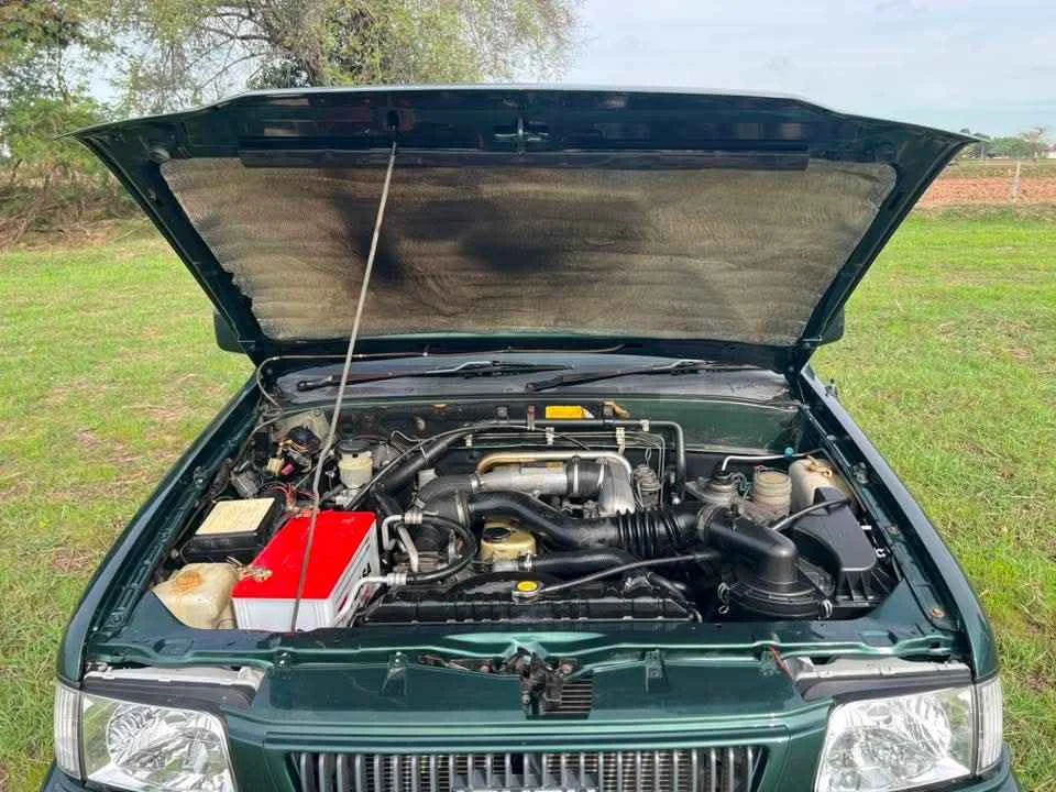 2001 Isuzu Faster Dragon Eyes III 2