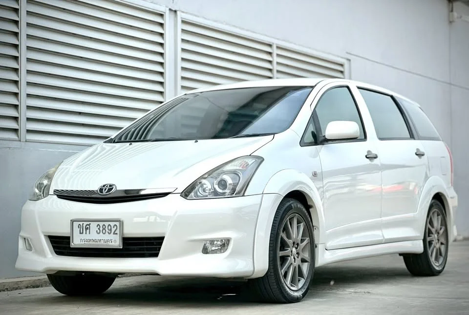 2008 Toyota Wish I 3