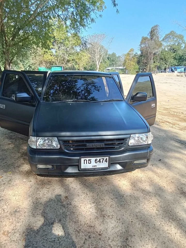 1995 Isuzu TFR III 2