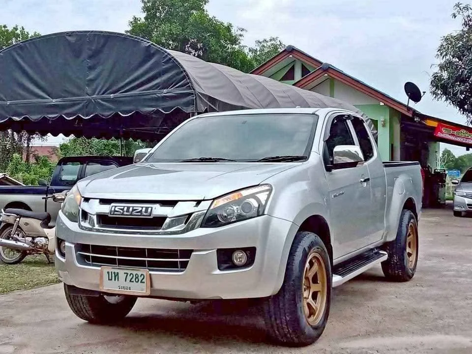 2013 Isuzu D-Max II (RT) 3