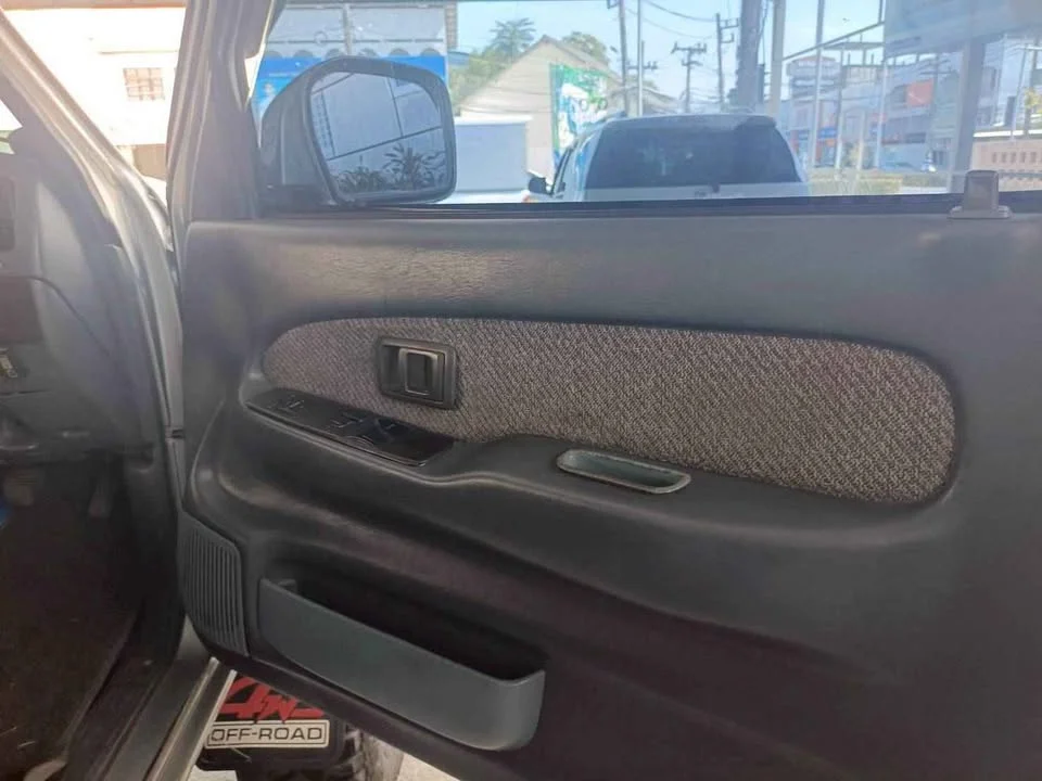 1998 Toyota Hilux Tiger VI 3
