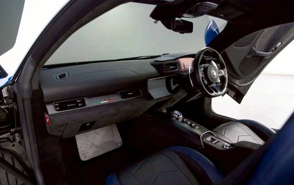 2022 Maserati MC20 2