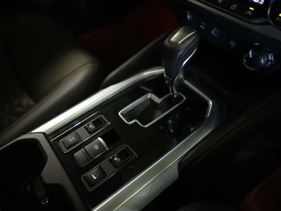 2023 Nissan Terra 3